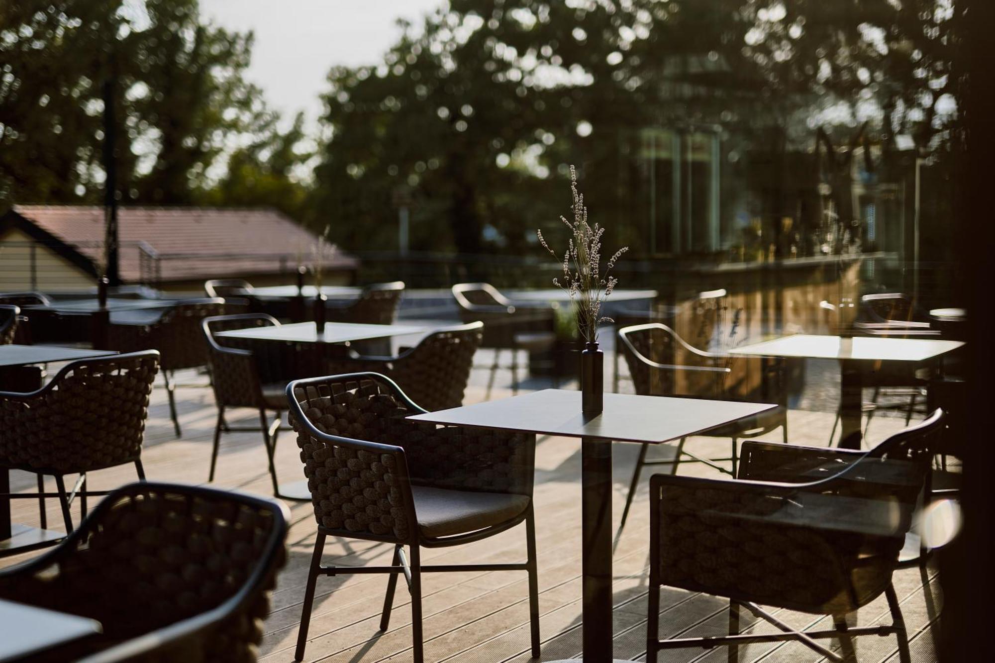 Republika Aparthotel