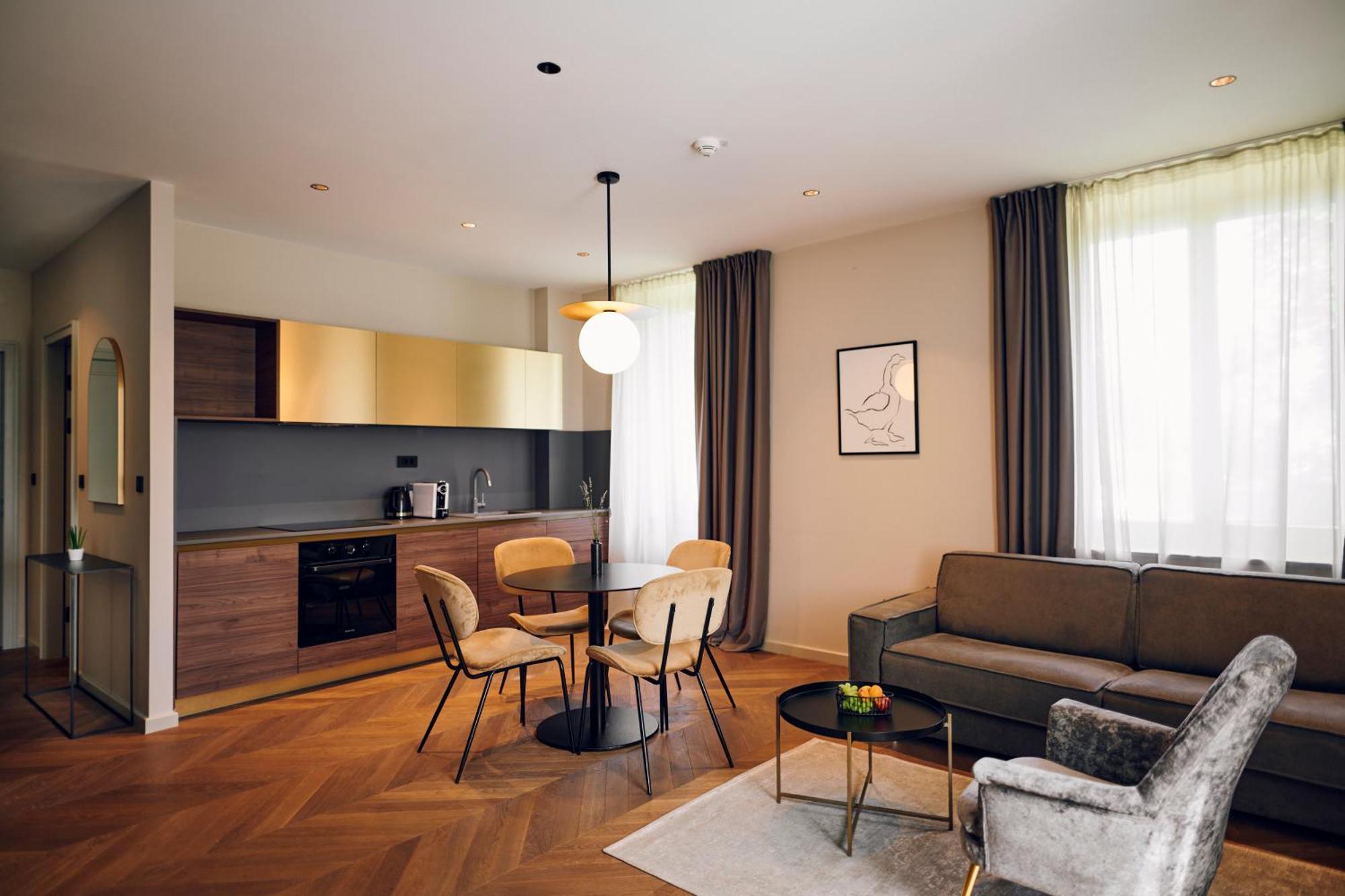 Republika Aparthotel 4*