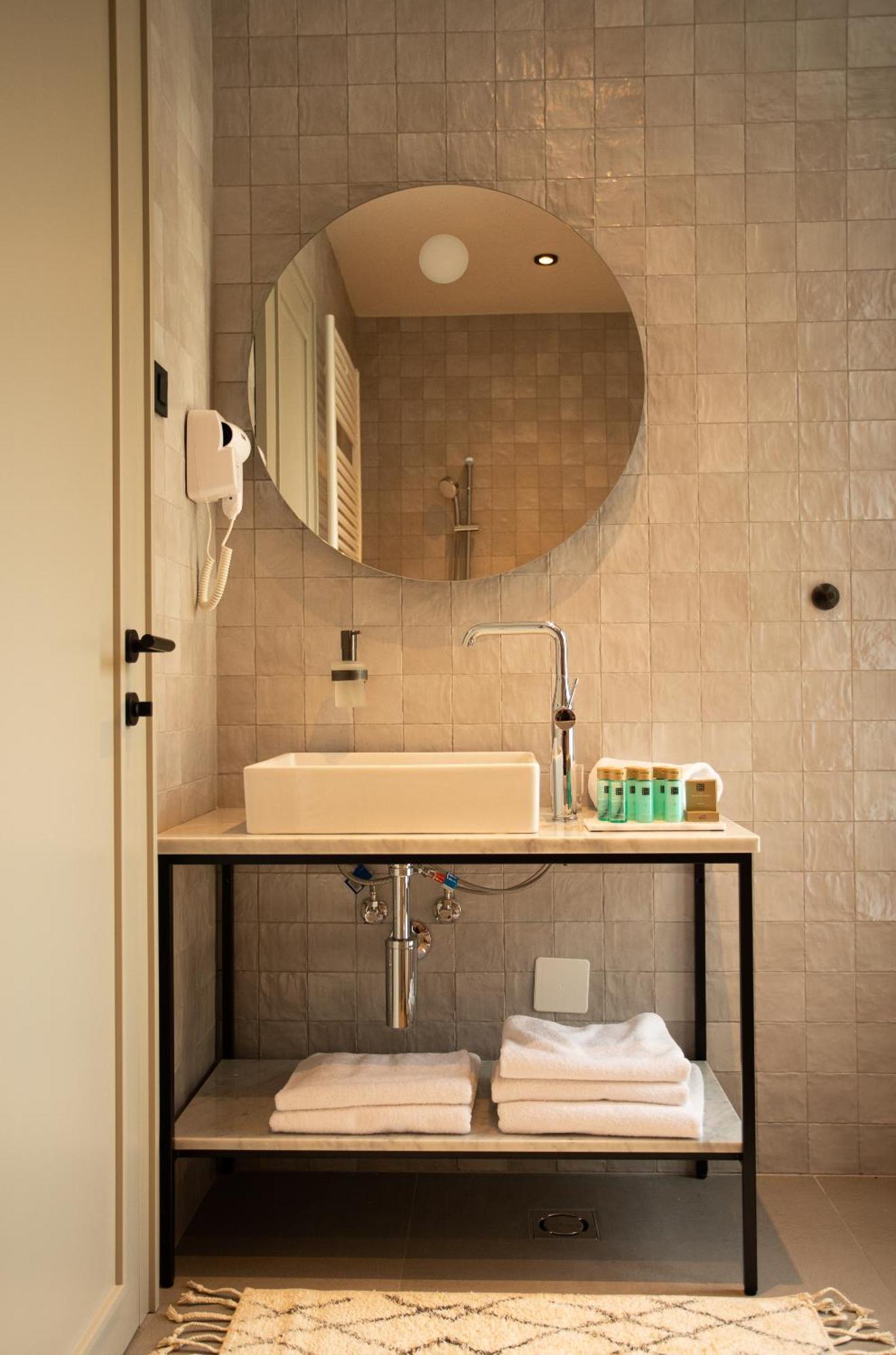 Republika Aparthotel 4*